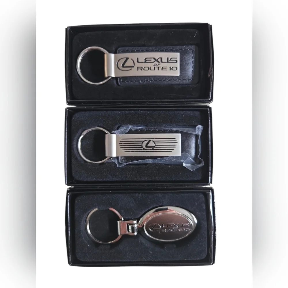 Set Of 3 Lexus Keychains - Picture 1 of 2